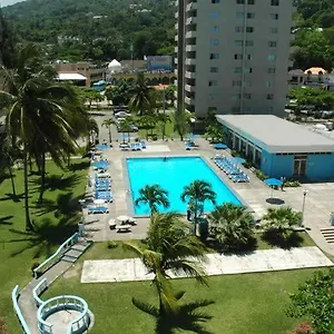 ambleside-at-turtle-beach-towers.hotelsochorios.net/